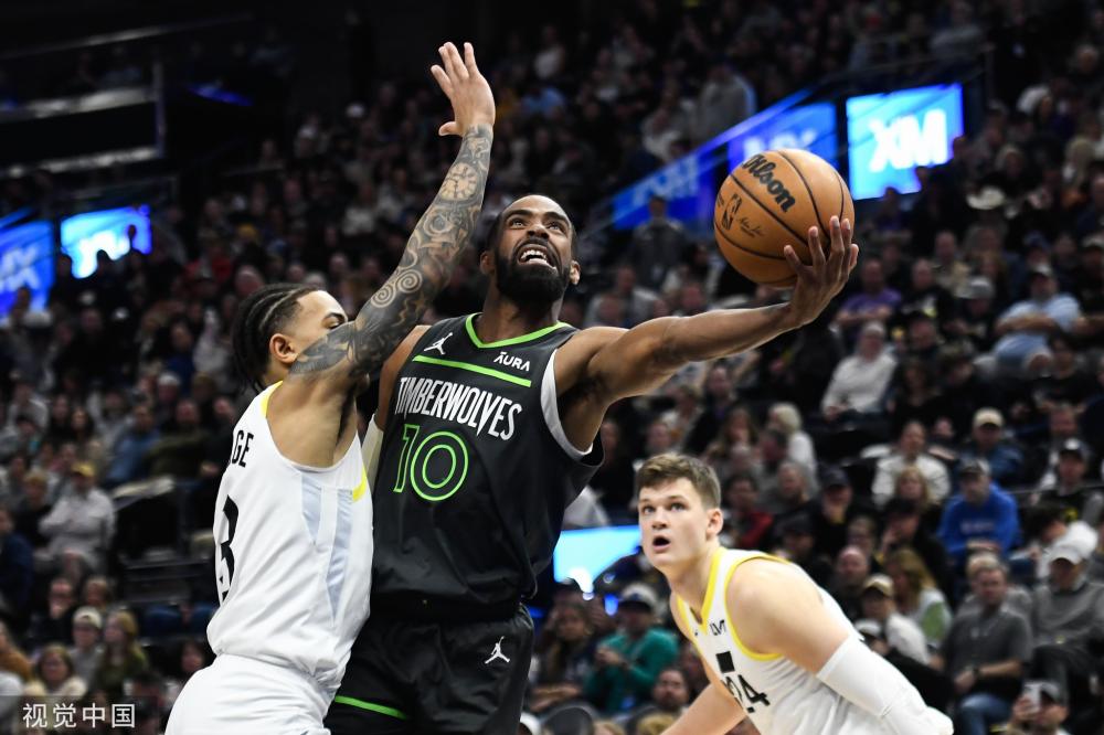 按照篮球场 按照篮球场