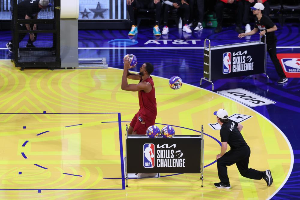 心球员的竞 心球员的竞