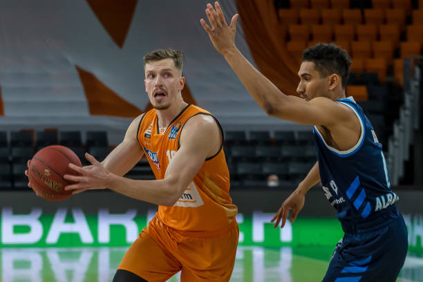 是球队实力 是球队实力