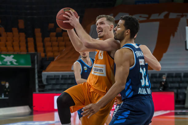 奇的一条途 奇的一条途