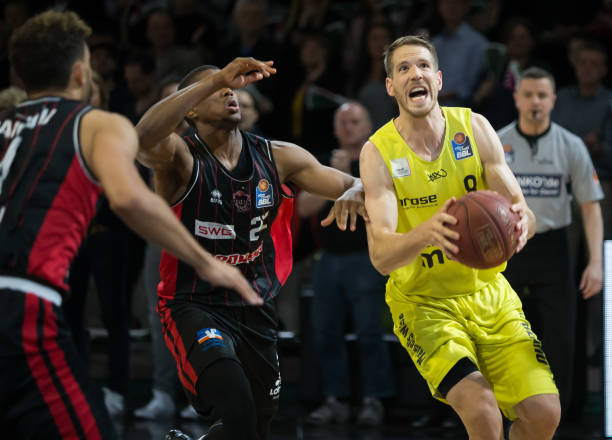 南小篮球运 南小篮球运