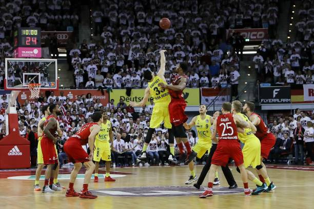 了阿克拉姆 了阿克拉姆